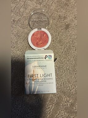 Seraphine Botanical First Light Superfine ultra beaming highlighter RaspberryPop